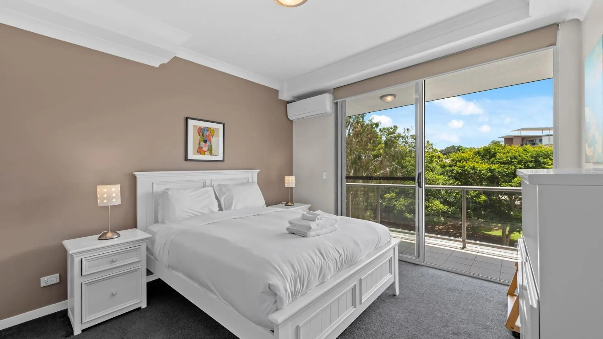 Spacious 2Br Close To Uq, Shops With 2Parking & Pool Brisbane Appartamento