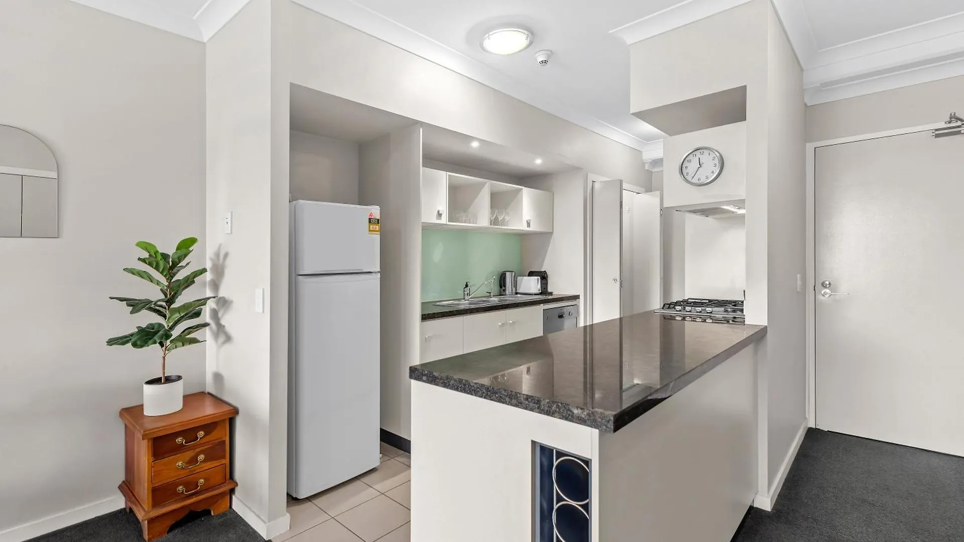 Spacious 2Br Close To Uq, Shops With 2Parking & Pool Brisbane Appartamento